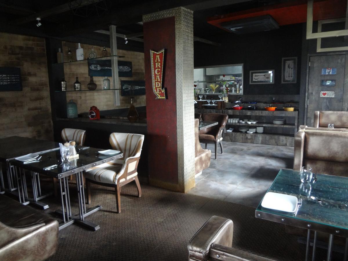 Hotel Gangakashi Nagpur Buitenkant foto
