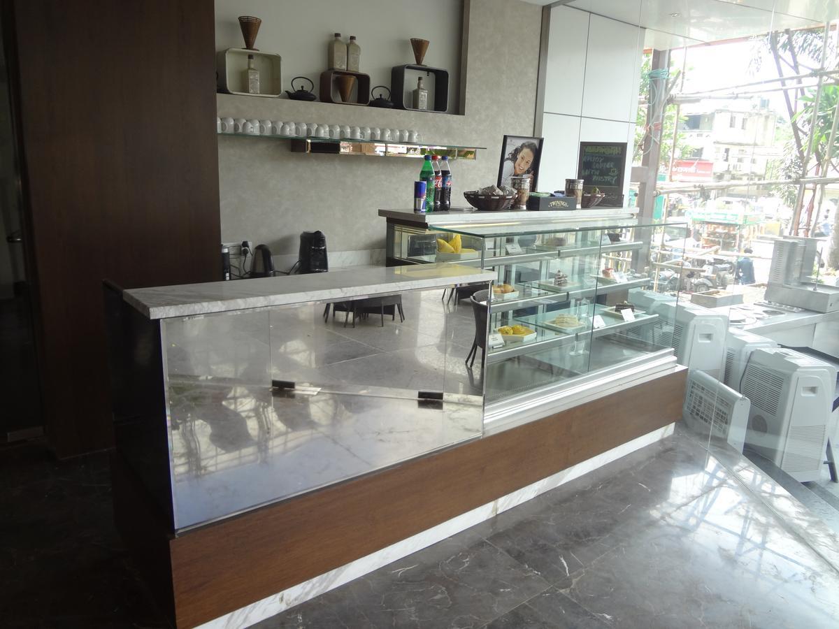 Hotel Gangakashi Nagpur Buitenkant foto