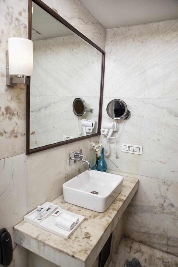 Hotel Gangakashi Nagpur Buitenkant foto