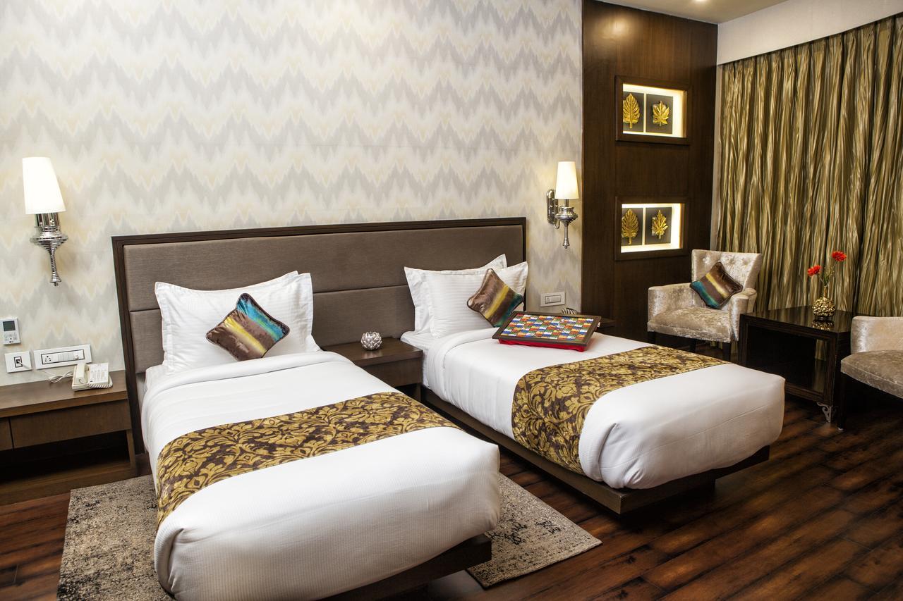 Hotel Gangakashi Nagpur Buitenkant foto